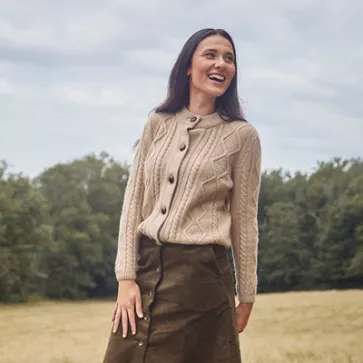 Gilet en laine à torsades pour femme