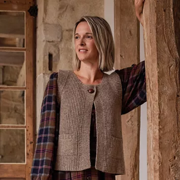 Gilet en laine mérinos d'Arles sans manches pour femme