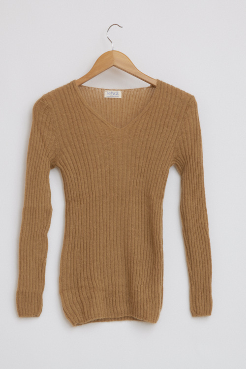 Pull en laine mohair col V  