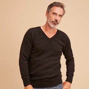 Pull en laine yack col V pour homme