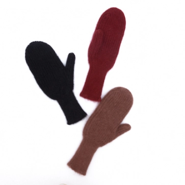 Moufles en duvet de mohair et soie