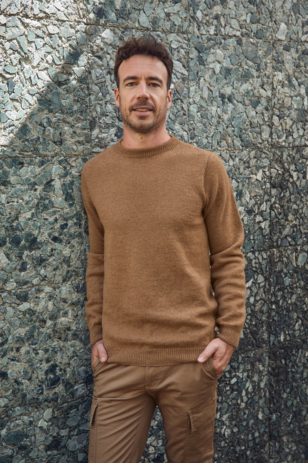 Pull col rond duvet de chameau pour homme