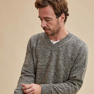 Pull en laine yack col V pour homme
