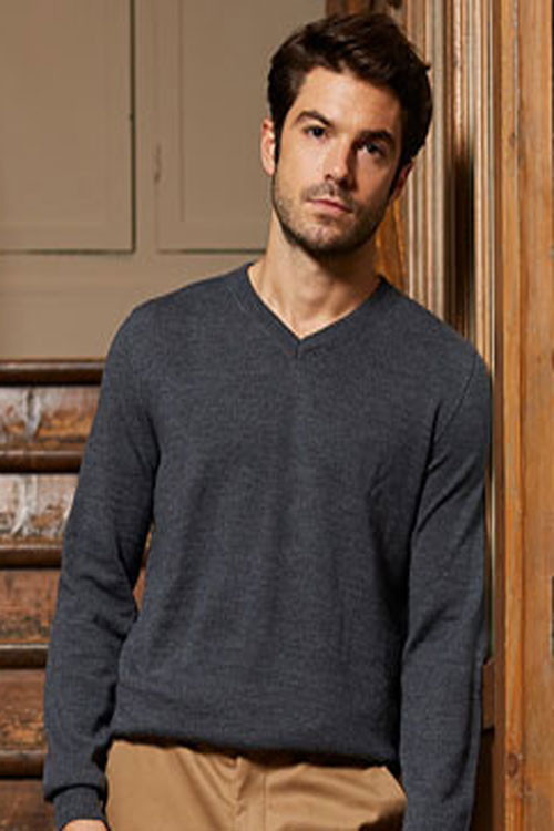 Pull en laine homme col V