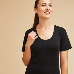 T-shirt laine mérinos col V pour femme